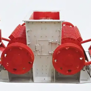 Since the gap between the grate bar and hammer head of double rotor sand making machine can be adjusted flexibly, it can produce aggregate and machine-made sand at the same time, integrating fine crushing and shaping, which can effectively save equipment investment costs, and it has multiple significant advantages such as reasonable gradation and adjustable fineness modulus.